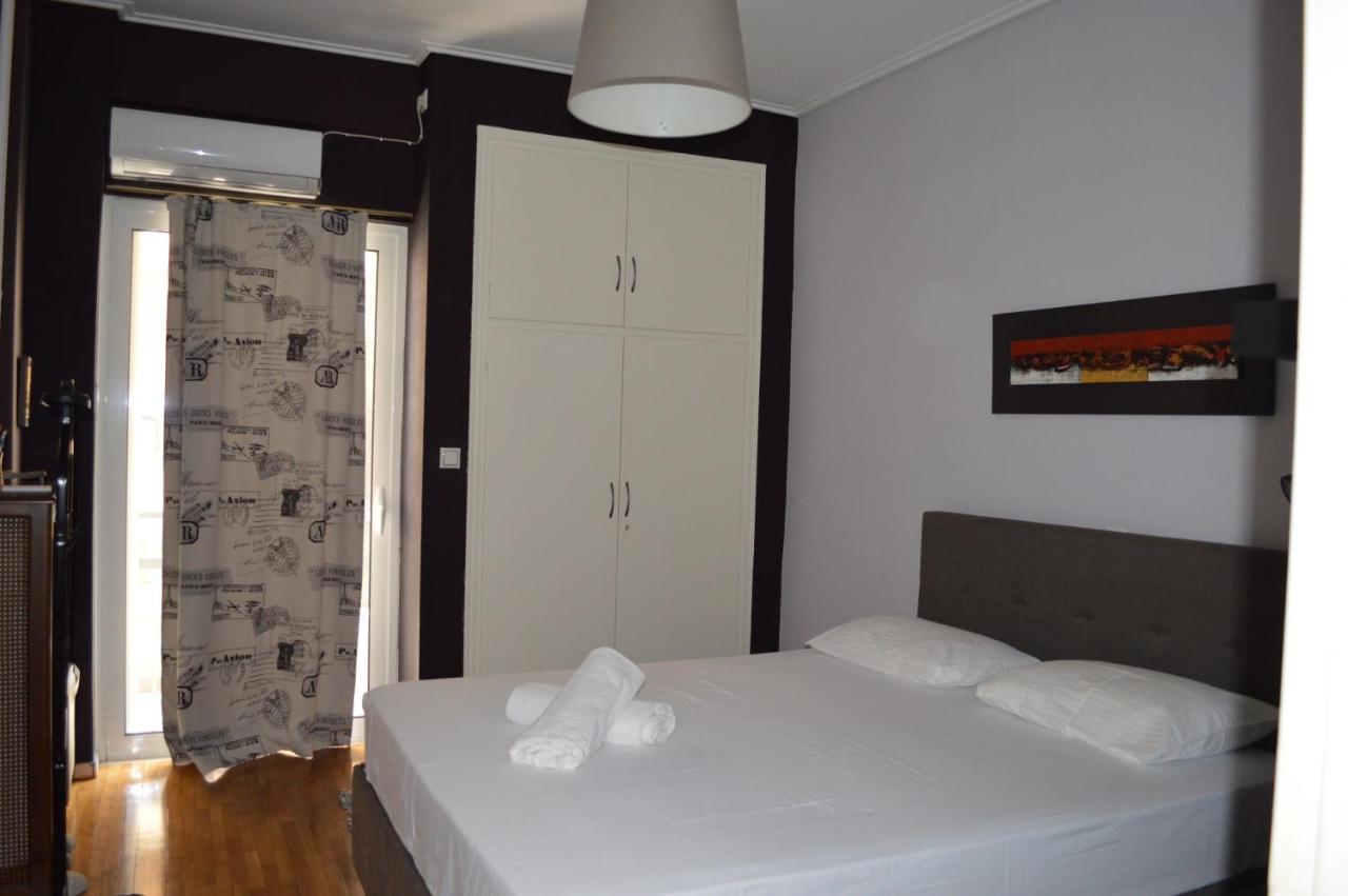 Central Kalamata Cozy Apartment ภายนอก รูปภาพ