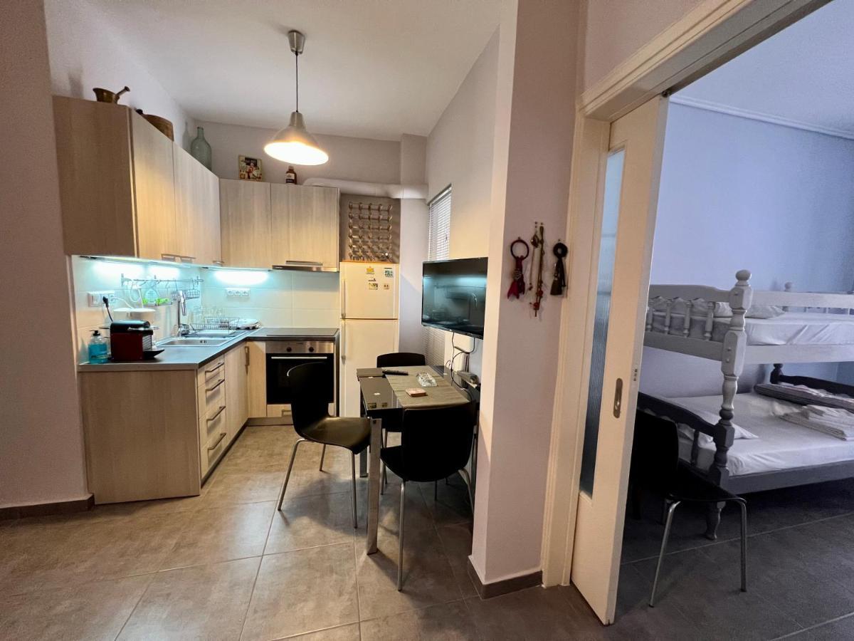 Central Kalamata Cozy Apartment ภายนอก รูปภาพ