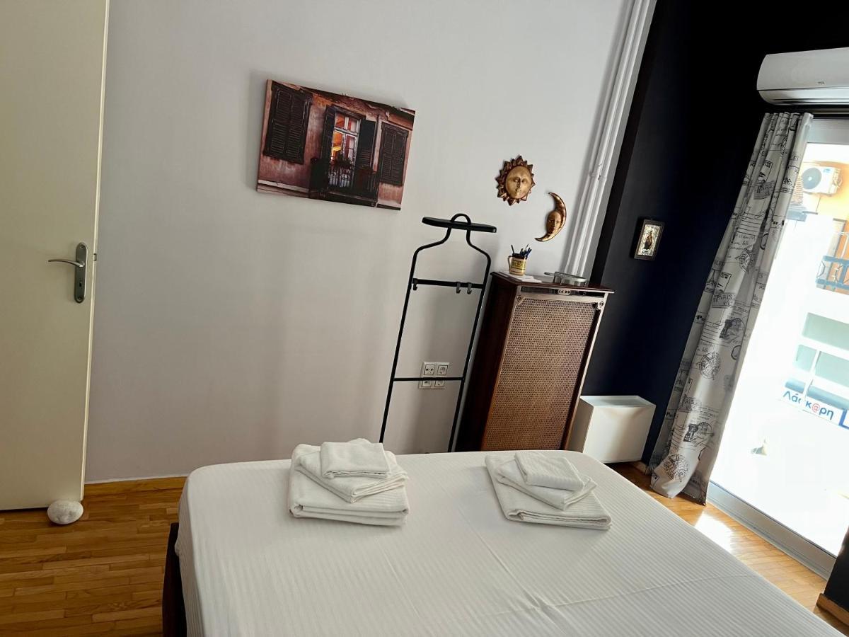 Central Kalamata Cozy Apartment ภายนอก รูปภาพ