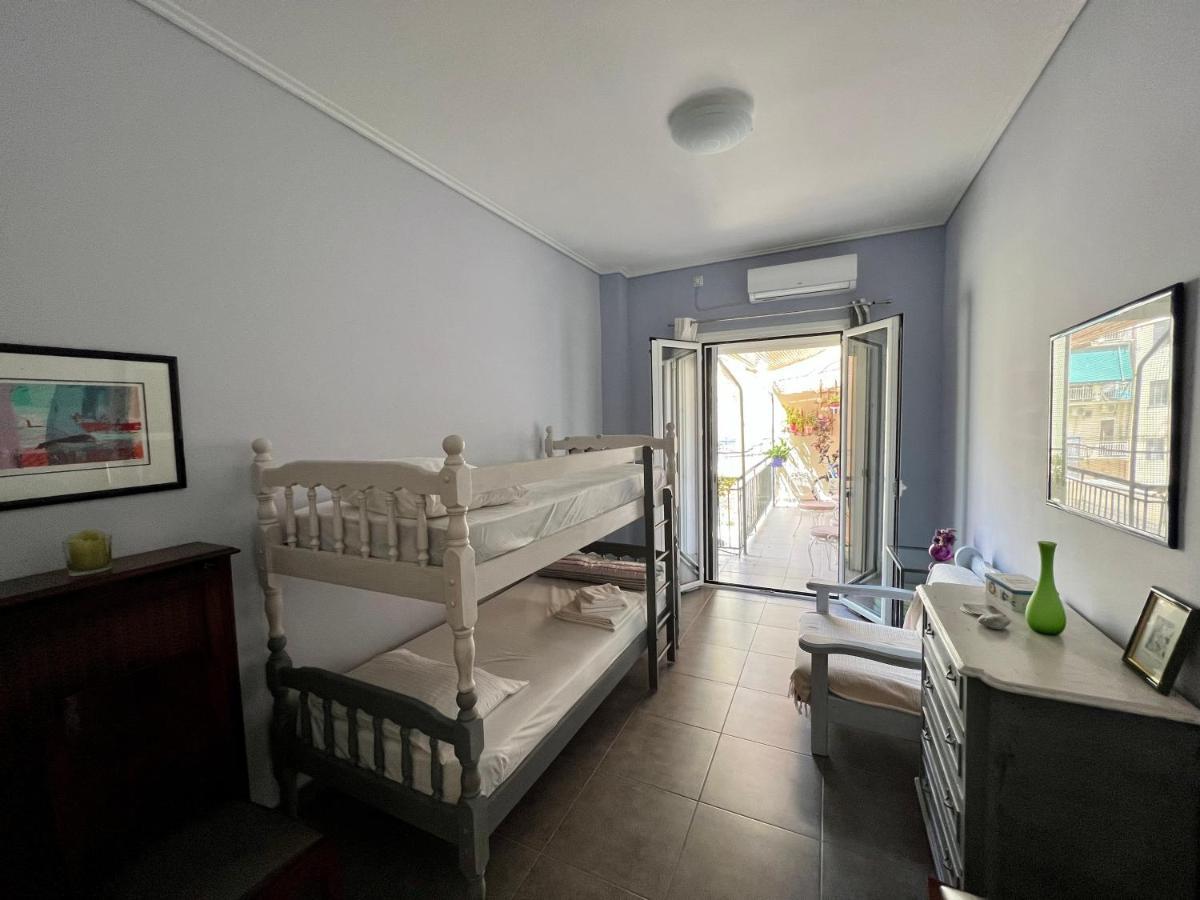 Central Kalamata Cozy Apartment ภายนอก รูปภาพ